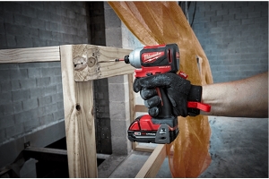 Milwaukee Tool M18 1/4in Hex Impact Driver Kit