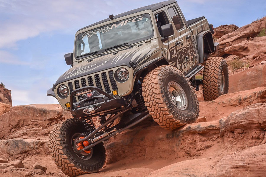 Synergy Manufacturing 4in Stage 3 Lift Kit - JT 