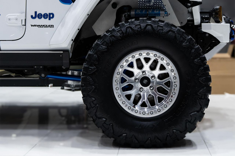 Baja Built Lite Brite Outlaw Cast Beadlock Wheel, 17x9 5x5 -12mm  - Machined - JT/JL/JK