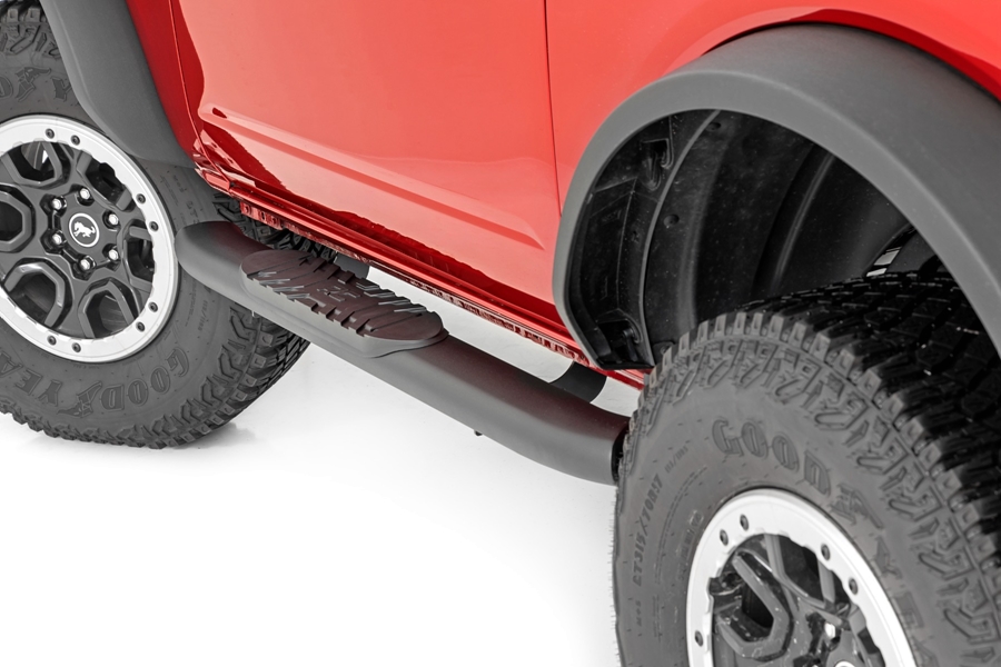 Rough Country Oval Nerf Steps - Black   - Bronco 2dr 2021+