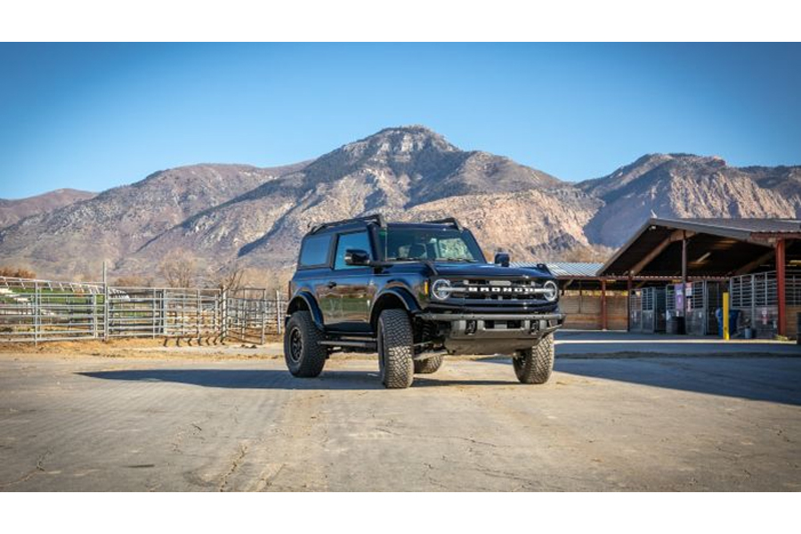 ReadyLift Suspension 4in SST Lift Kit w/ HD Ball Joints - Bronco 2021+