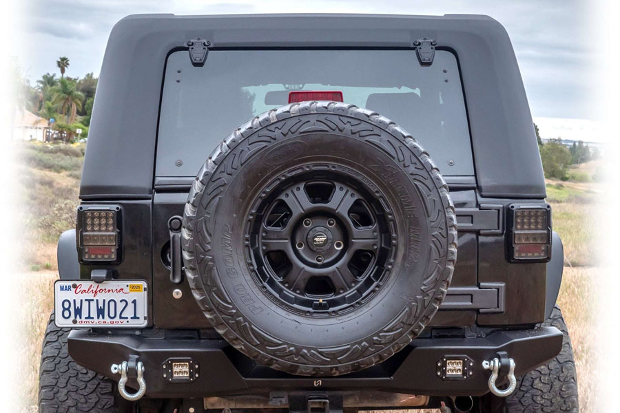 Turn Offroad 2-Piece Fastback Hard Top, White Gel Coat w/ Standard Headliner - JK 2DR