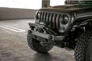 DV8 Offroad FS-25 Stubby Front Bumper w/ Plated Bull Bar - JT/JL/JK