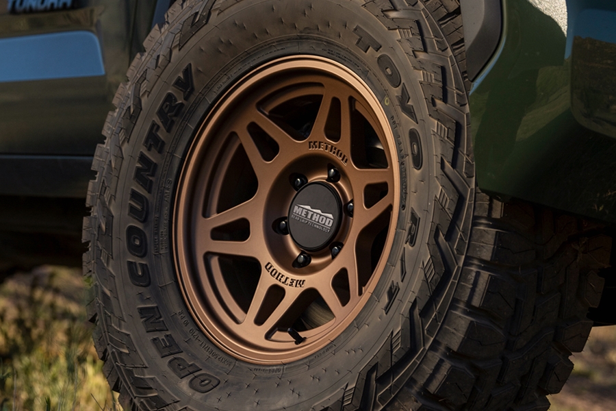 Method Race Wheels 706 Bead Grip Wheel, 17x8.5 6x5.5 - Bronze - Bronco 2021+