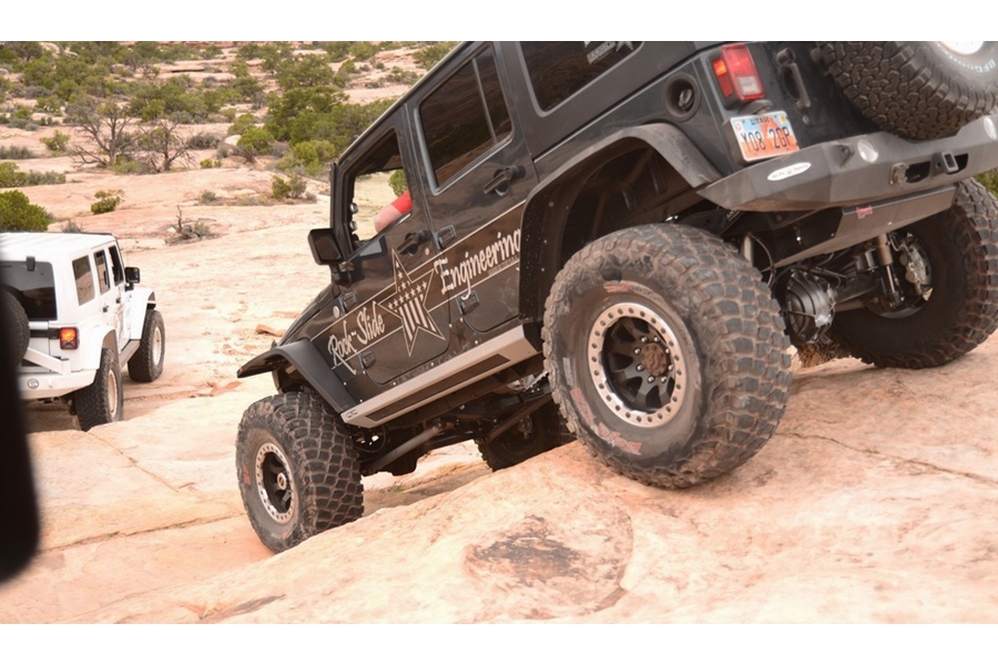 Rock Slide Engineering Gen 3 Step Slider Skid Plates - Pair - JK 4Dr