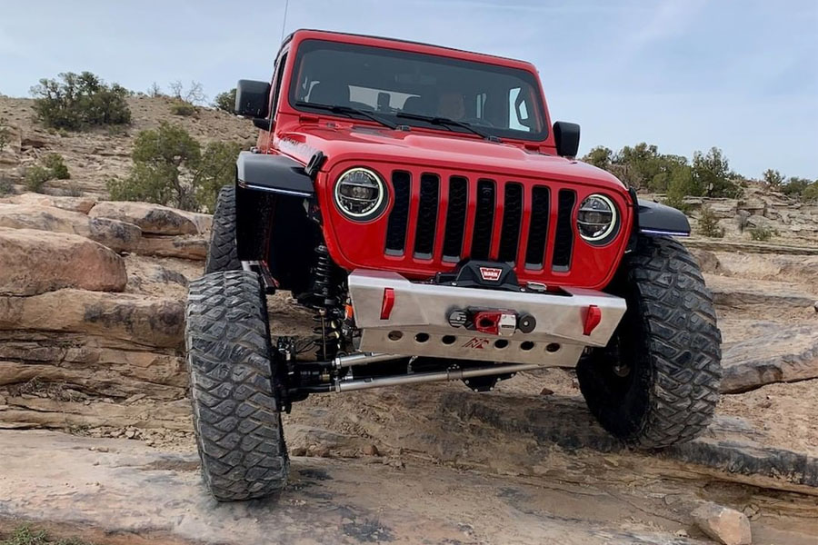 Next Venture Motorsports Featherweight Series Aluminum Front Stubby Bumper & Lower Skid Plate - Bare - JL/JT