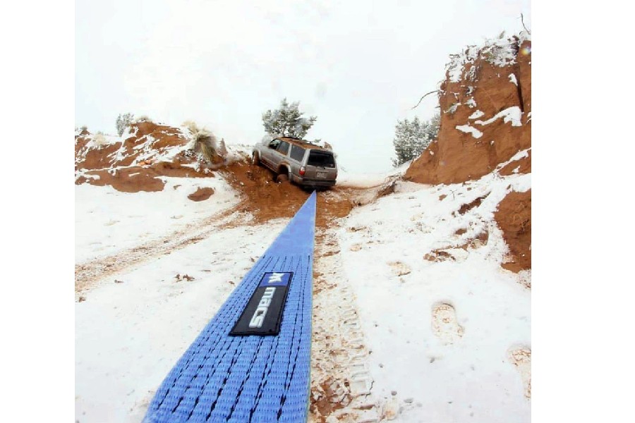 Mac's 30ft x 4in Recovery Strap - 37,000lb Break Strength