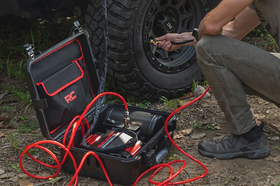 Rough Country Portable Twin Air Compressor w/ Carry Case