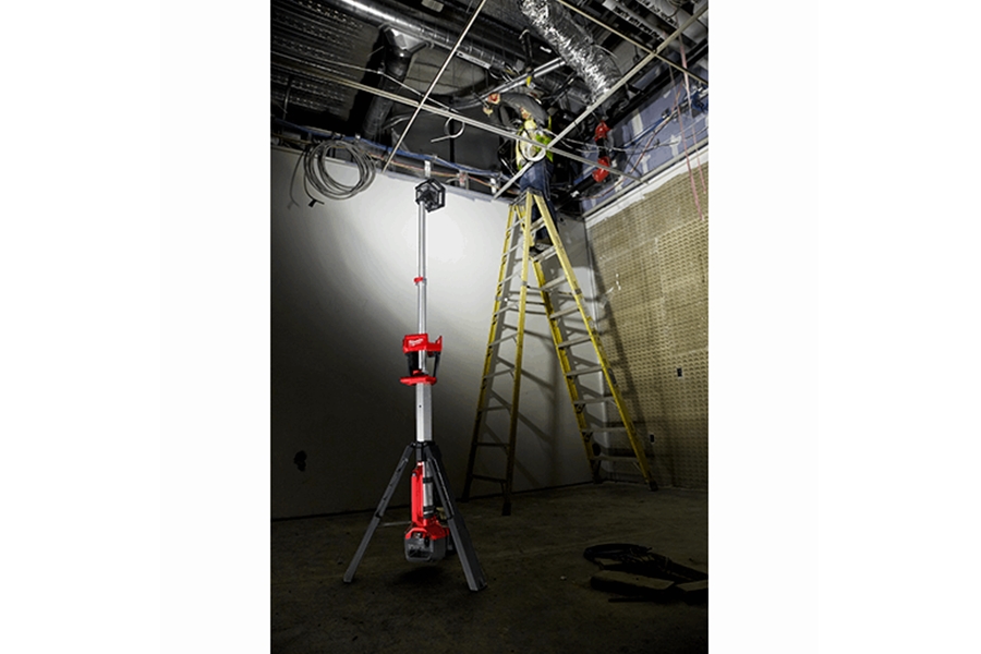 Milwaukee Tool M18 ROCKET Dual Power Tower Light