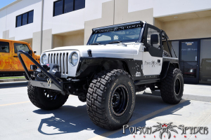 Poison Spyder DeFenders 3in Flare Front Set  - LJ/TJ