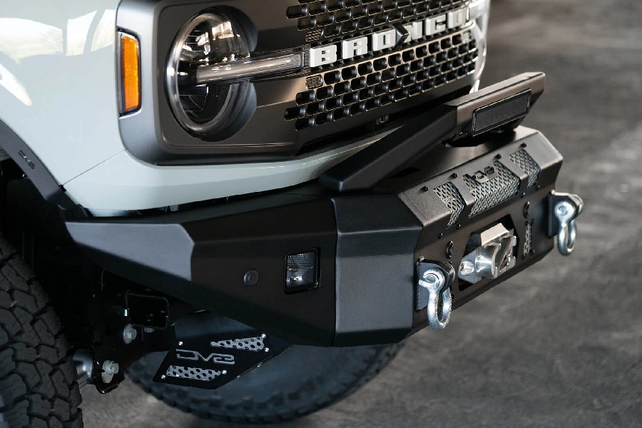 DV8 Offroad Bull Bar w/LED Light Bar Mount, MTO Series Front Bumpers - Bronco 2021+