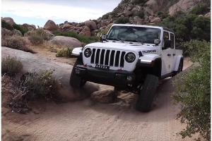 KC HiLiTES Gravity LED Pro 7in Headlights  - JT/JL