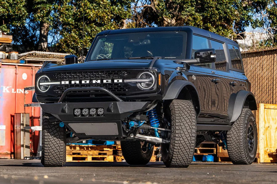 EVO Manufacturing Enforcer Stage 1 Lift Kit w/ 2.5in King Shocks - Bronco 2021+
