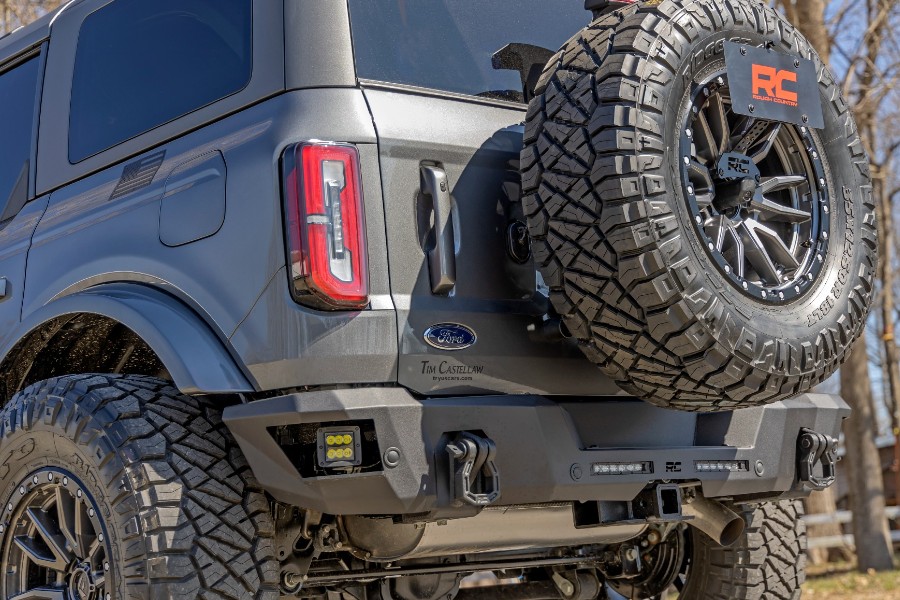 Rough Country 6in Slim Line Black Series Flood Cubes, Rear Bumper - Bronco 2021+