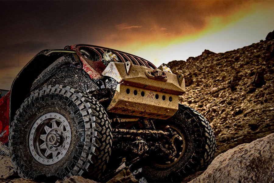 Next Venture Motorsports Featherweight Series Aluminum Front Stubby Bumper & Lower Skid Plate + Light Mount - Bare - JL/JT