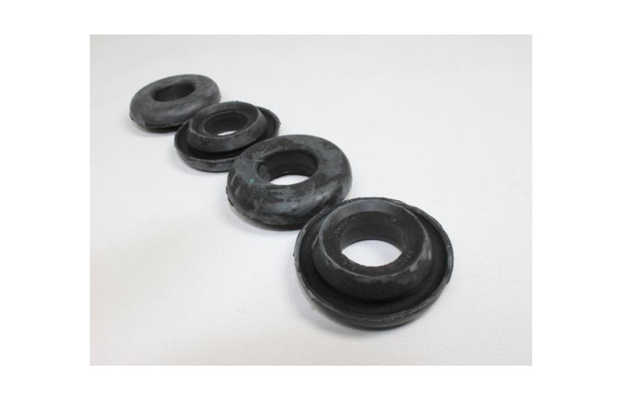 Mopar Crankcase Vent Grommet - LJ