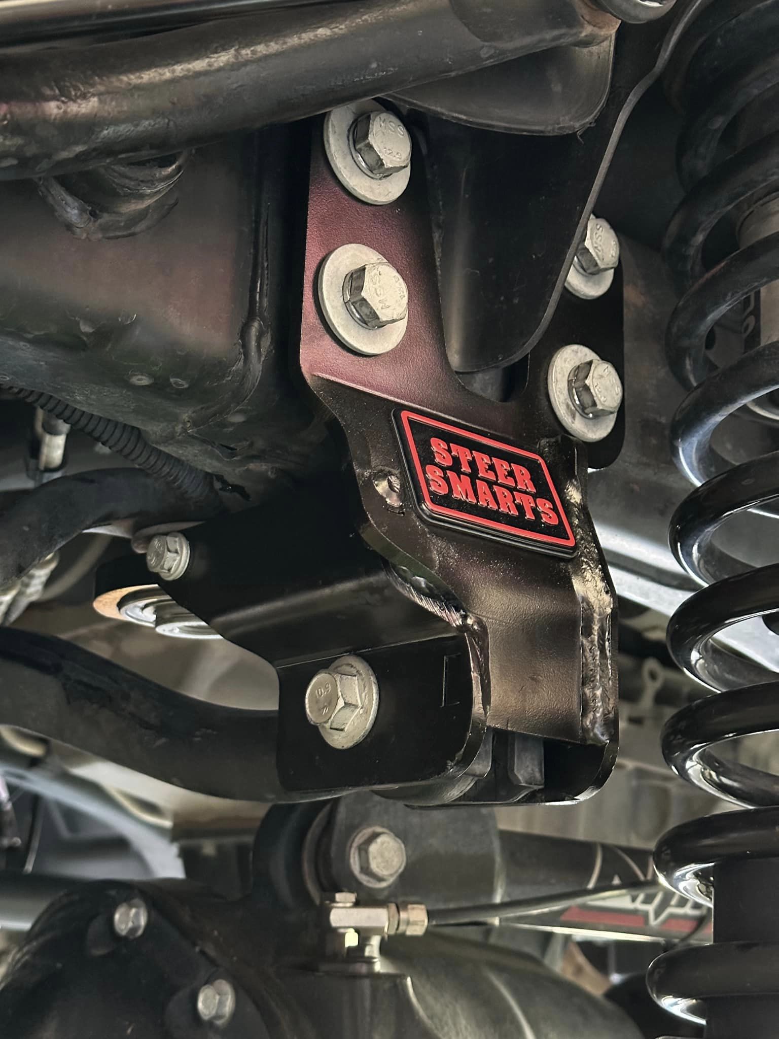 User Media for: Steer Smarts Yeti XD Sector Shaft Brace w/ Frame Side Track Bar Reinforcement Bracket - JK 