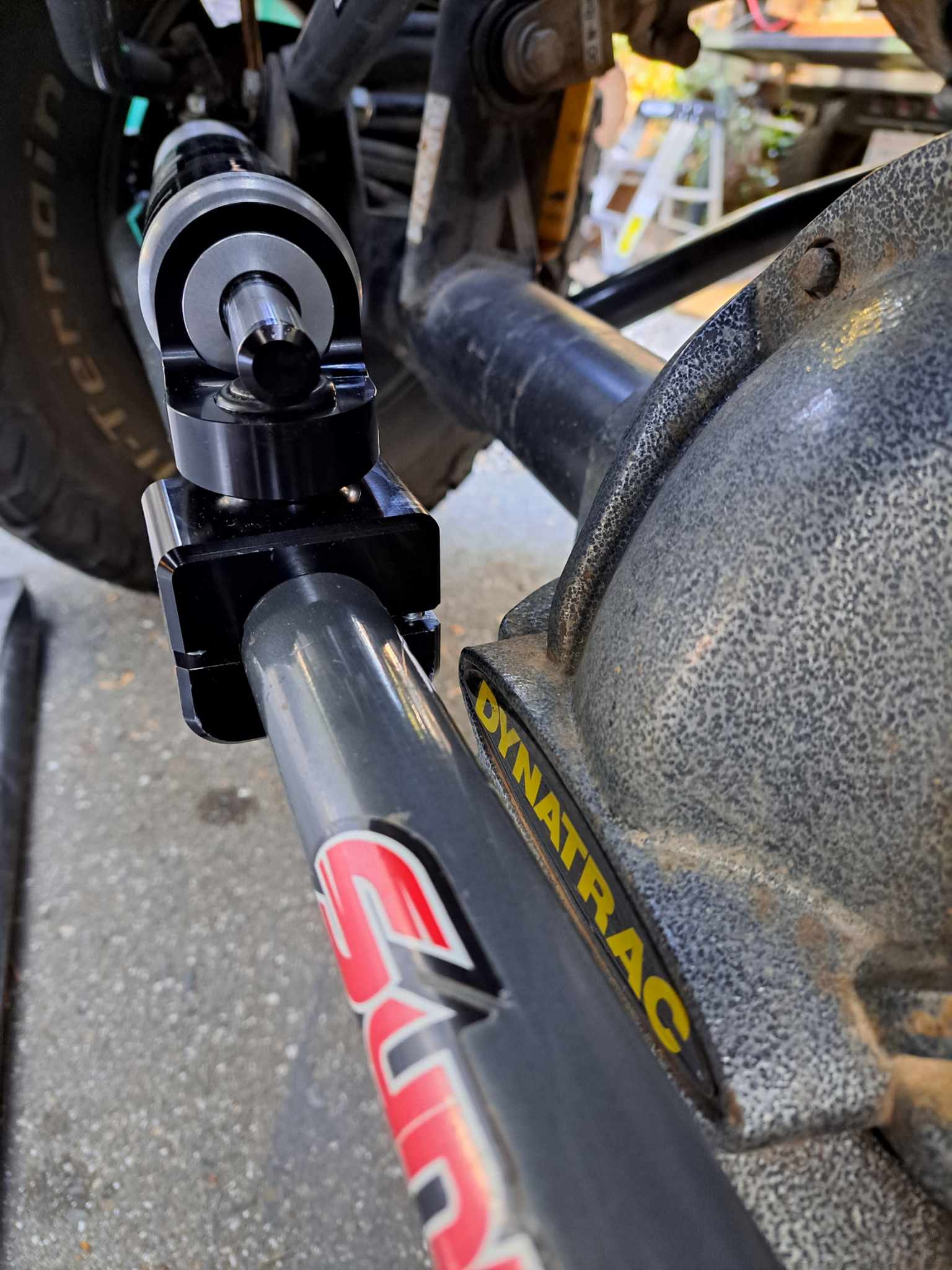 User Media for: Fox 2.0 TS Steering Stabilizer, Stock & 1 3/8in Tie Rod Clamp - JK