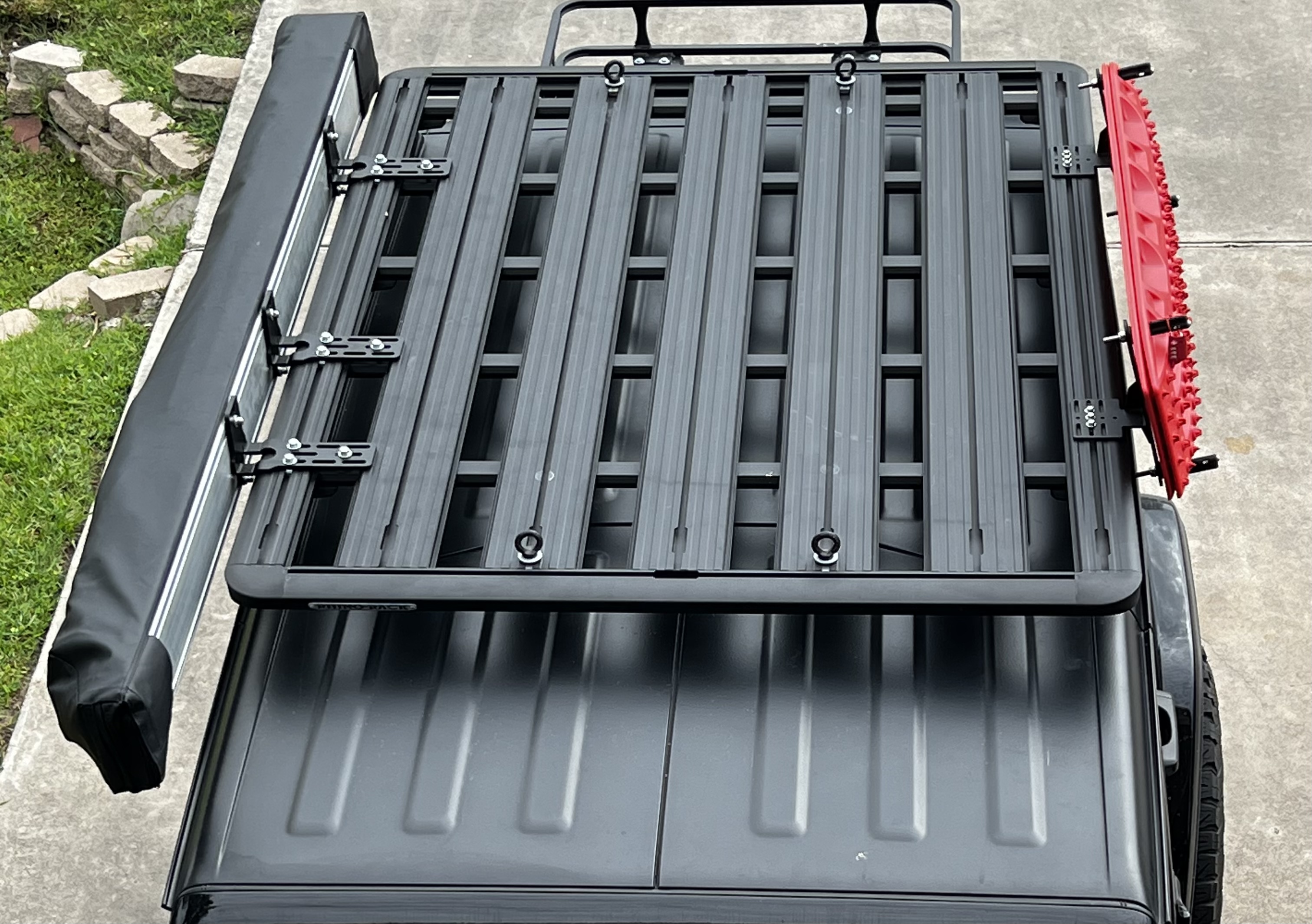 User Media for: Rhino Rack Pioneer Platform, 72 x 56 - Unassembled 