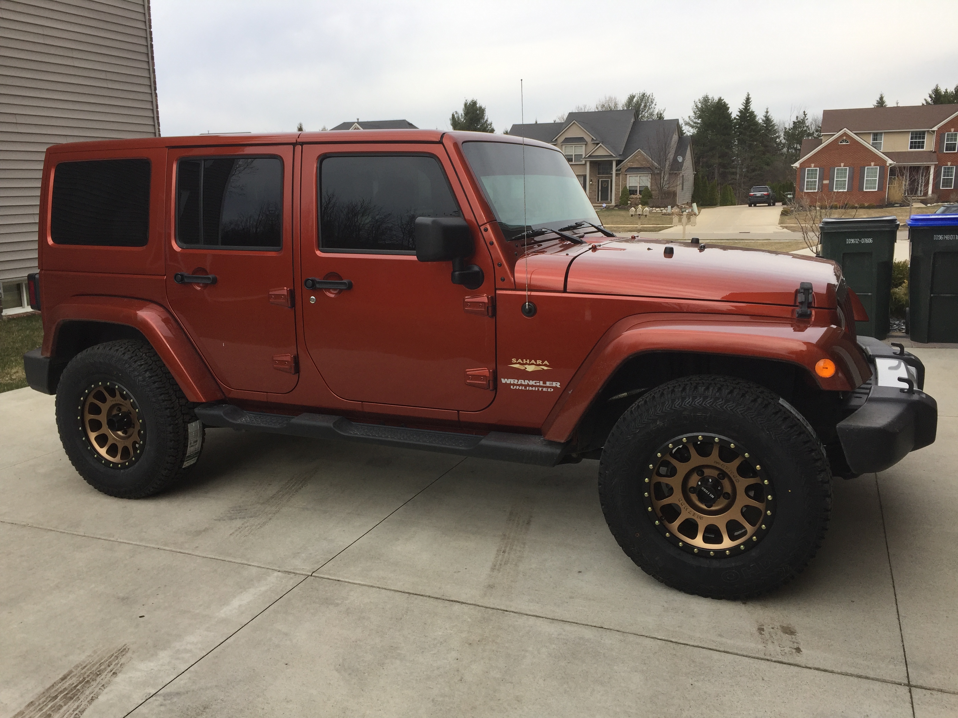 User Media for: Method Race Wheels NV Wheel 17x8.5 5x5 Bronze w/ Matte Black Lip - JT/JL/JK