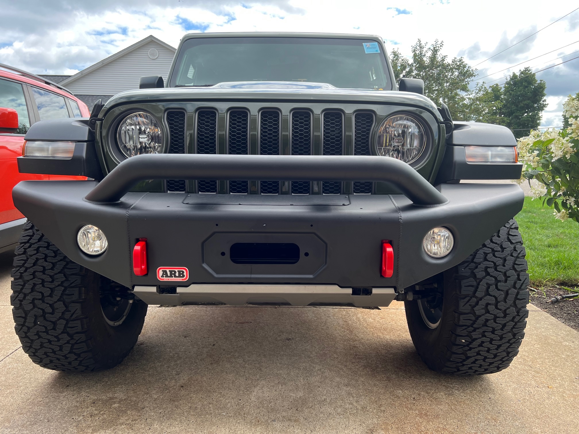 User Media for: ARB Bondi Deluxe Front Bumper w/ Bar  - JL/JT Rubicon 
