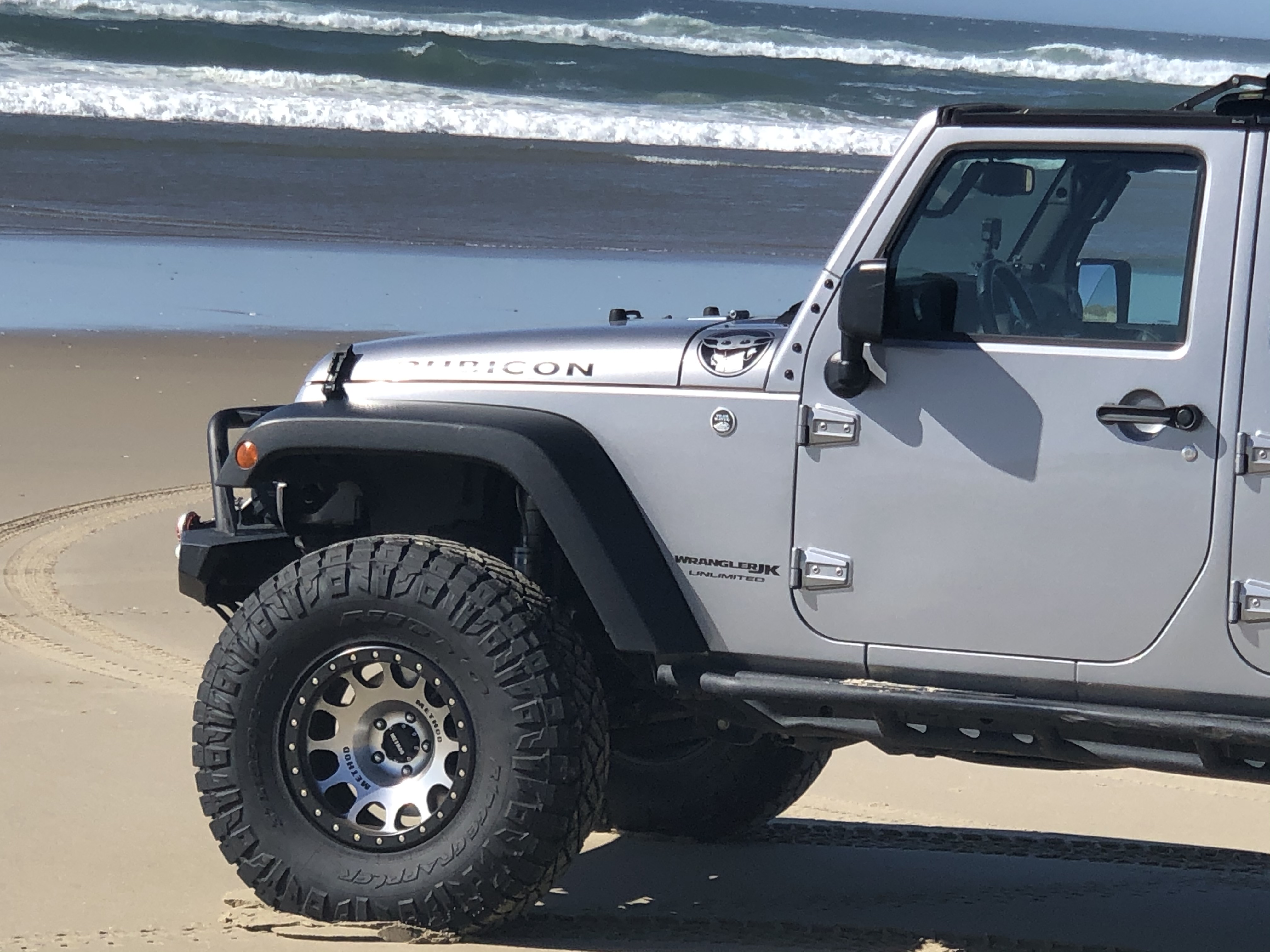 User Media for: Method Race Wheels 105 Series Wheel Silver Matte Black Ring 17x9 5x5 - JT/JL/JK