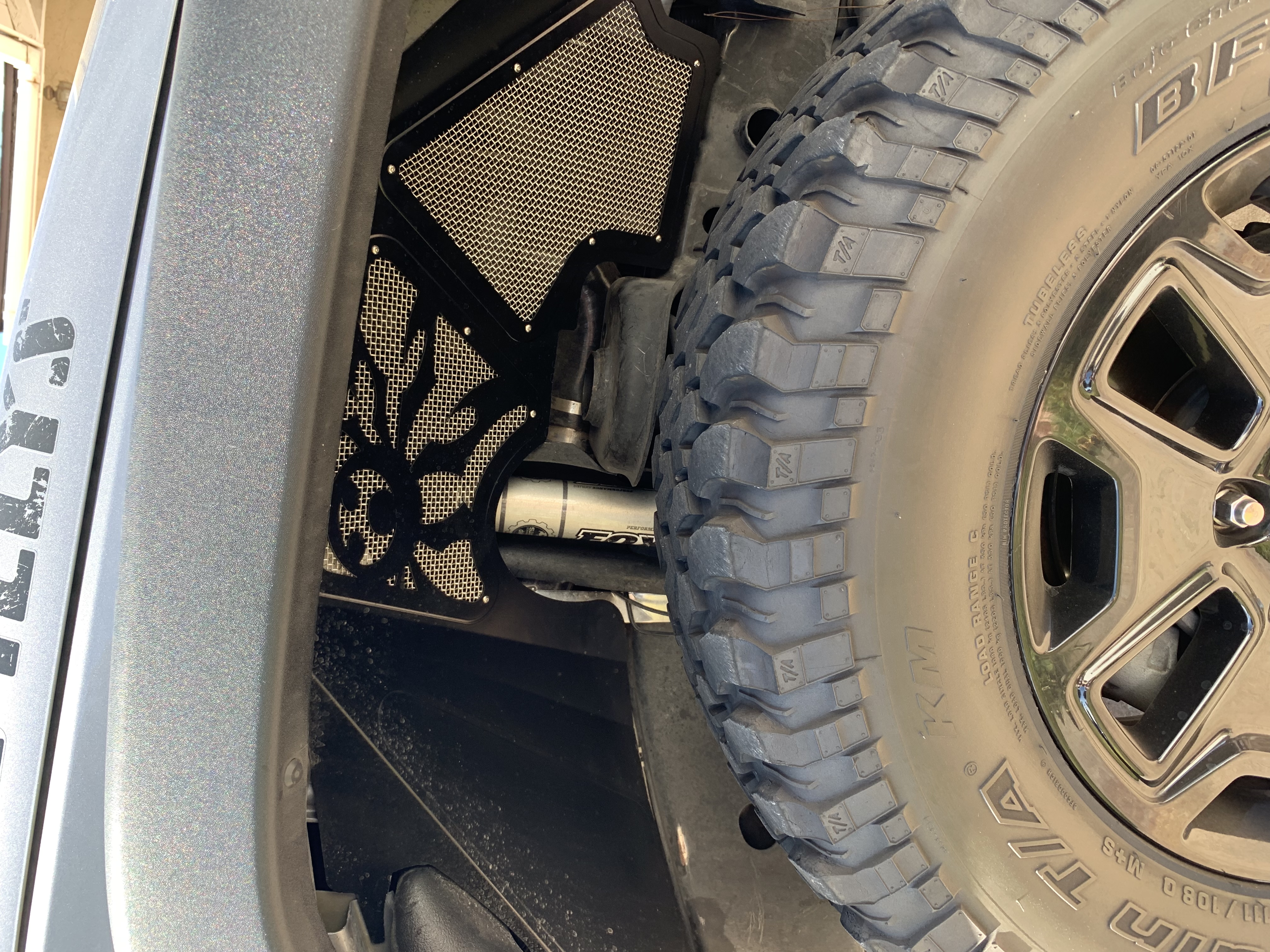 Poison Spyder Front Inner Fender Kit With Vented Inserts  ( Part Number: 17-02-080VP1)