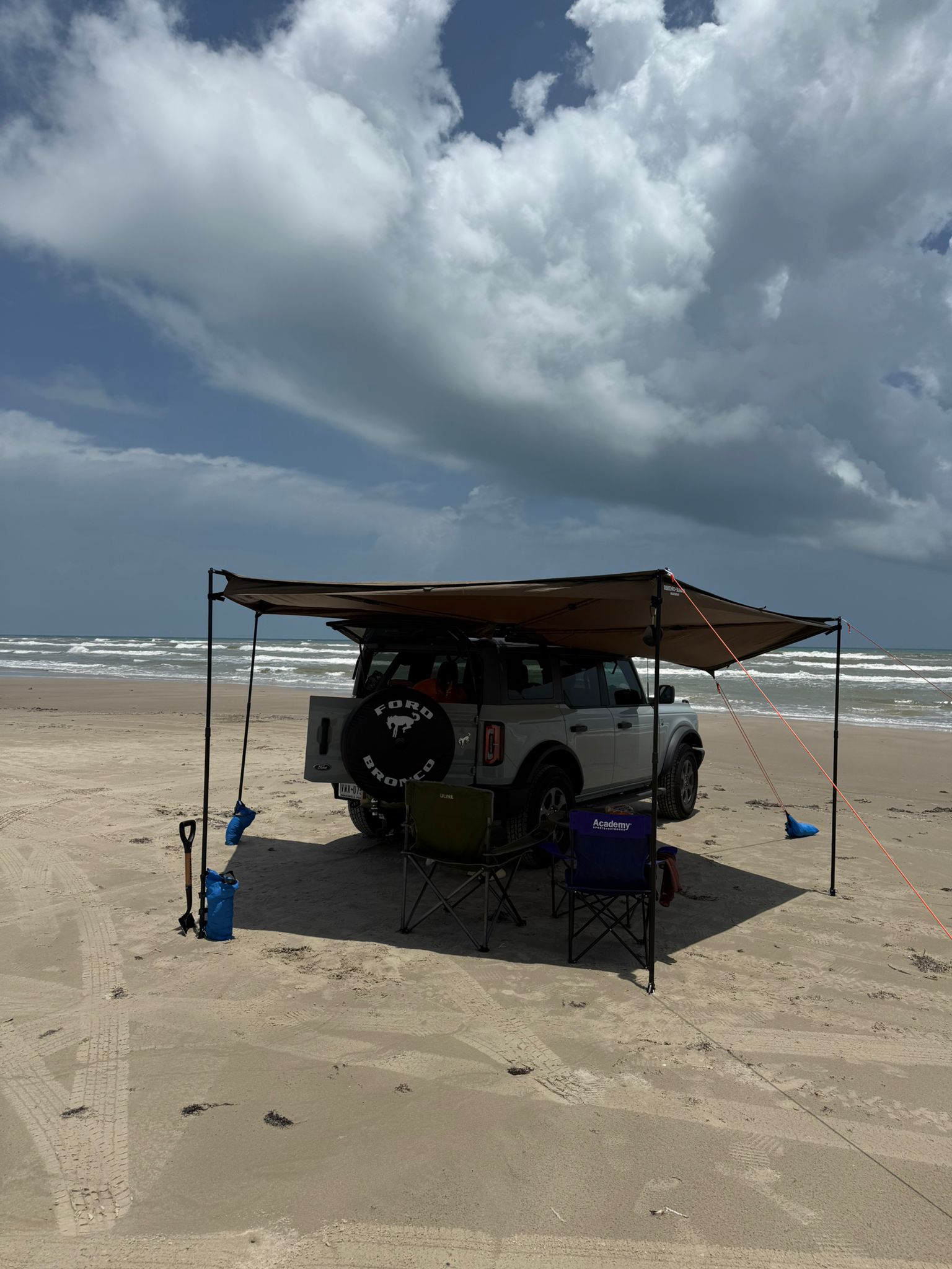User Media for: Rhino Rack Batwing Awning Right Side