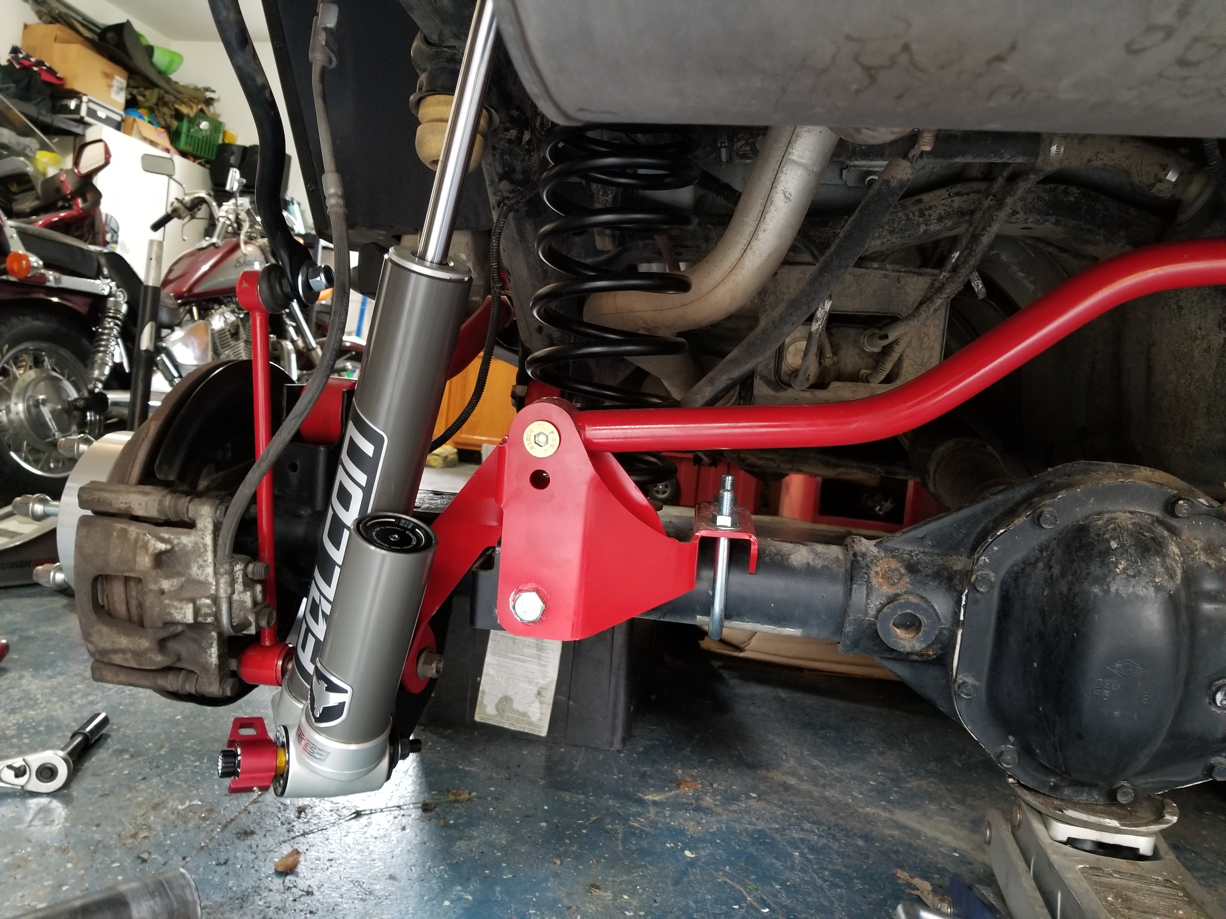User Media for: Teraflex Falcon Series 3.3 Adjustable Piggyback Shocks Front & Rear Kit 5-6in Lift - JK 4DR