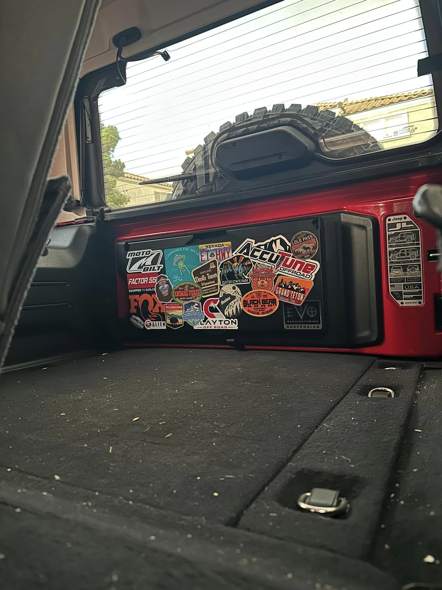 User Media for: Rock Slide Engineering Tailgate Table  - JL/JK