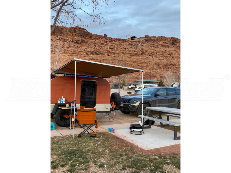 ARB Awning Kit w/ LED Light Strip - 8.2ft x 8.2ft (Part Number: 814410) User Media for: ARB Awning Kit w/ LED Light Strip - 8.2ft x 8.2ft