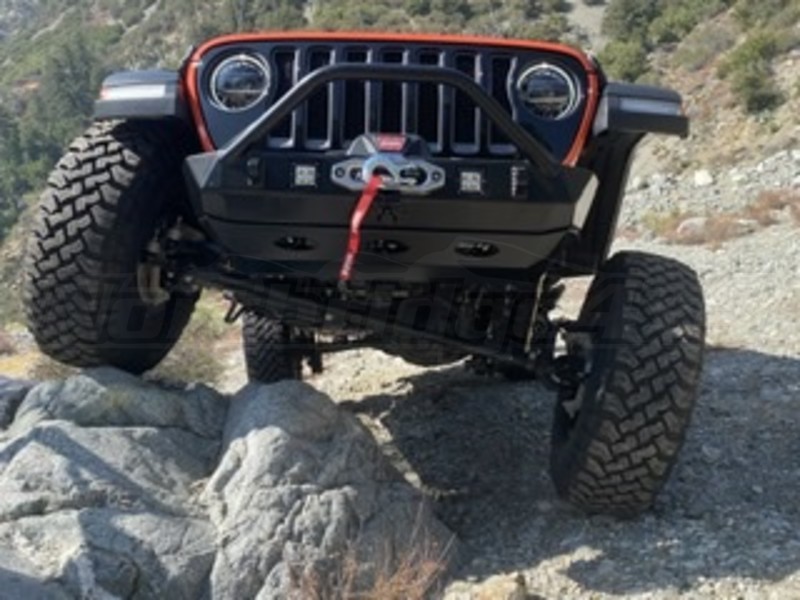 Poison Spyder Bruiser Front Bumper w/ Brawler Bar & Shackle Tabs, Powder Coated (Part Number: 19-57-010DBTP1) User Media for: Poison Spyder Bruiser Front Bumper w/ Brawler Bar & Shackle Tabs, Powder Coated - JT/JL