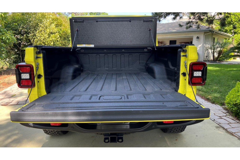Rugged Ridge Armis Hard Folding Tonneau Bed Cover w/ LINE-X ( Part Number: RGR13550.24) Rugged Ridge Armis Hard Folding Tonneau Bed Cover w/ LINE-X ( Part Number: 13550.24)