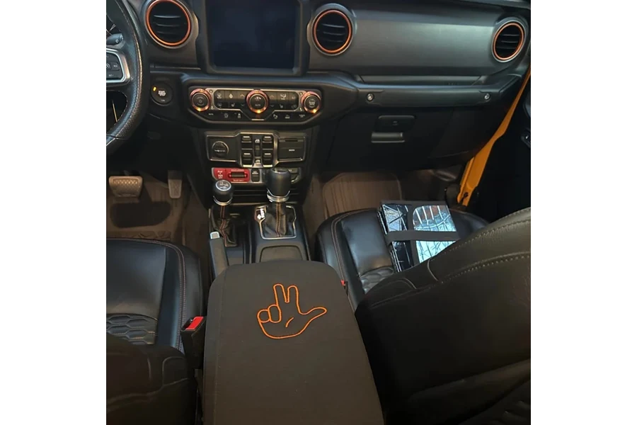 Distinction Applied Embroidered Center Console Armrest – Jeep Life